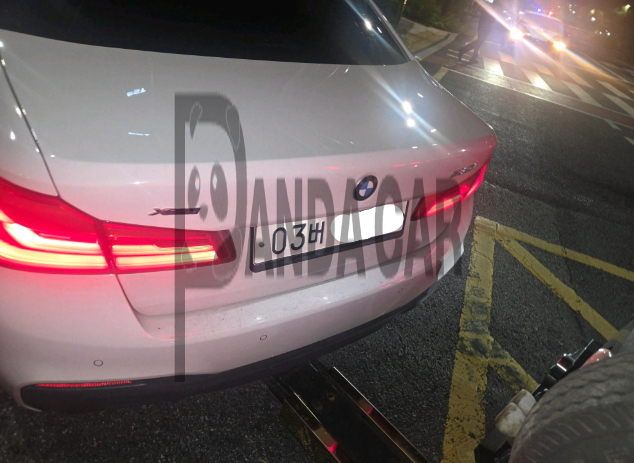 2018 BMW 530i xDrive, photograph 4
