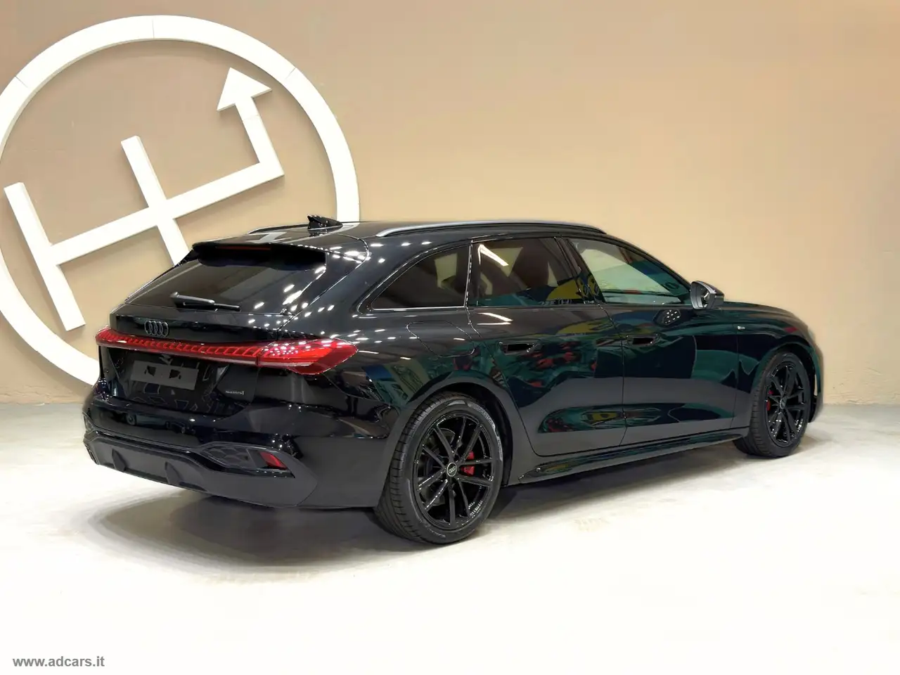 2025 Audi A5 Avant TDI 150 kW mHEV+ S tr. S Line *UFFICIALE AUD, photograph 2