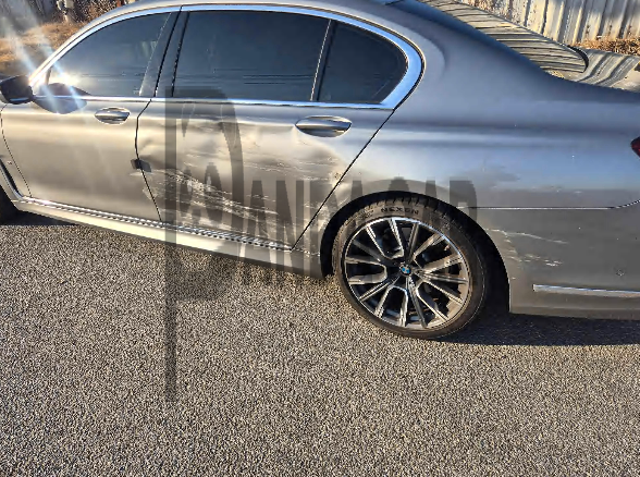2020 BMW 740Li xDrive M Sport Package, photograph 3
