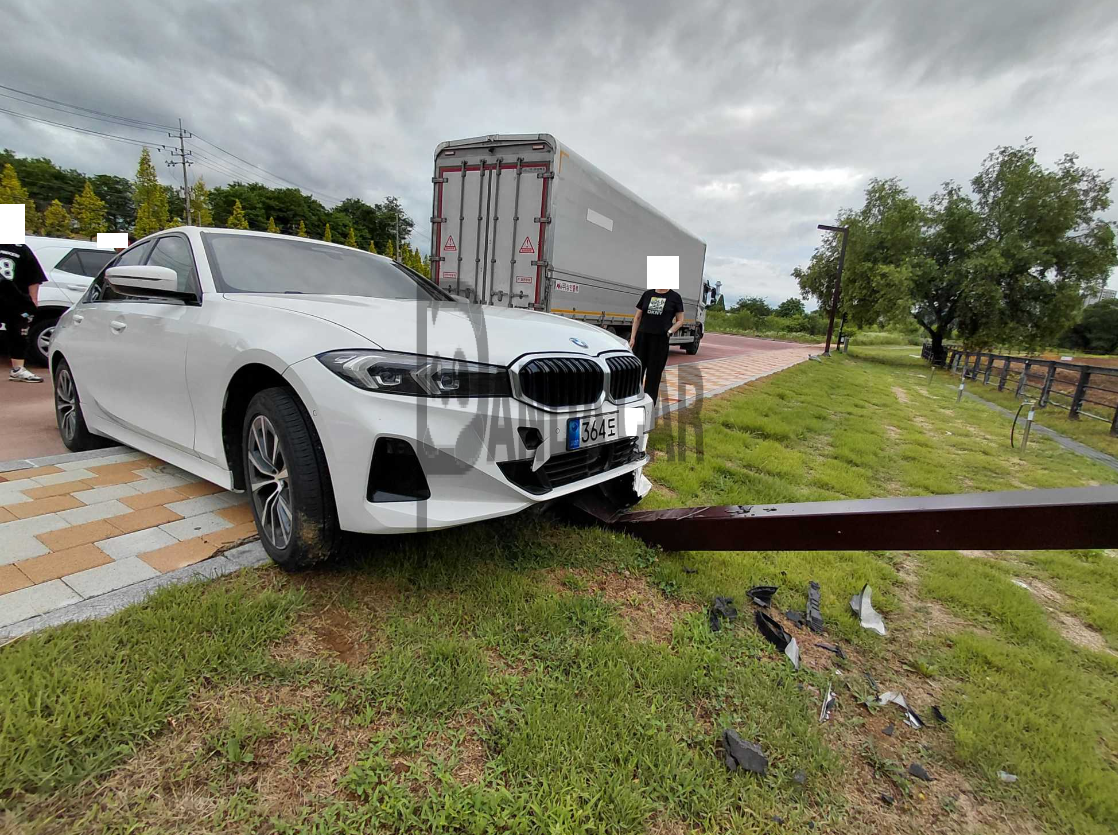 2023 BMW 320i, photograph 1