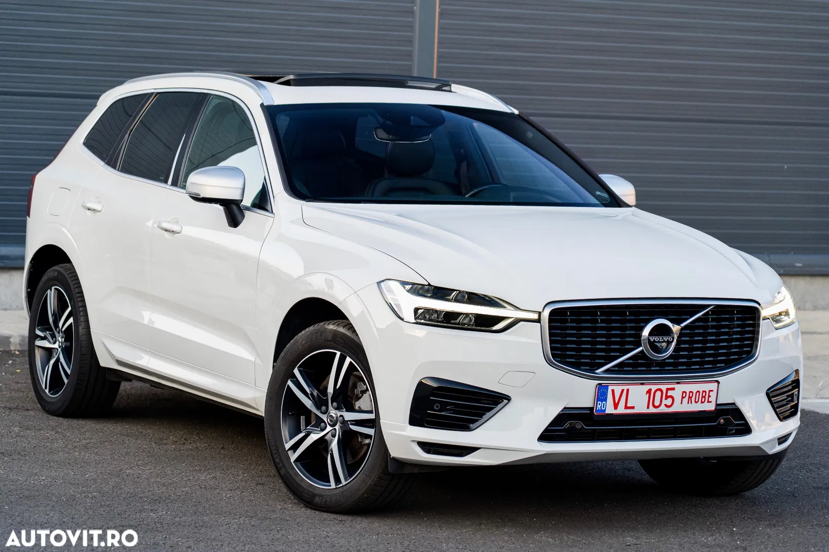 2018 Volvo XC 60 T8 Twin Engine AWD R-Design, photograph 1