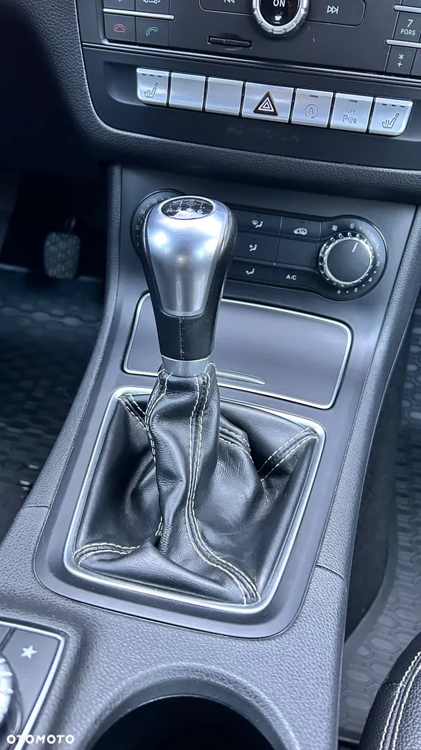 2015 Mercedes-Benz Klasa B 180 (CDI) d, photograph 10