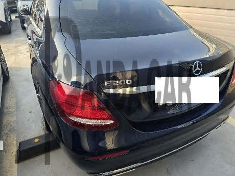 2018 Mercedes-Benz E200, photograph 5