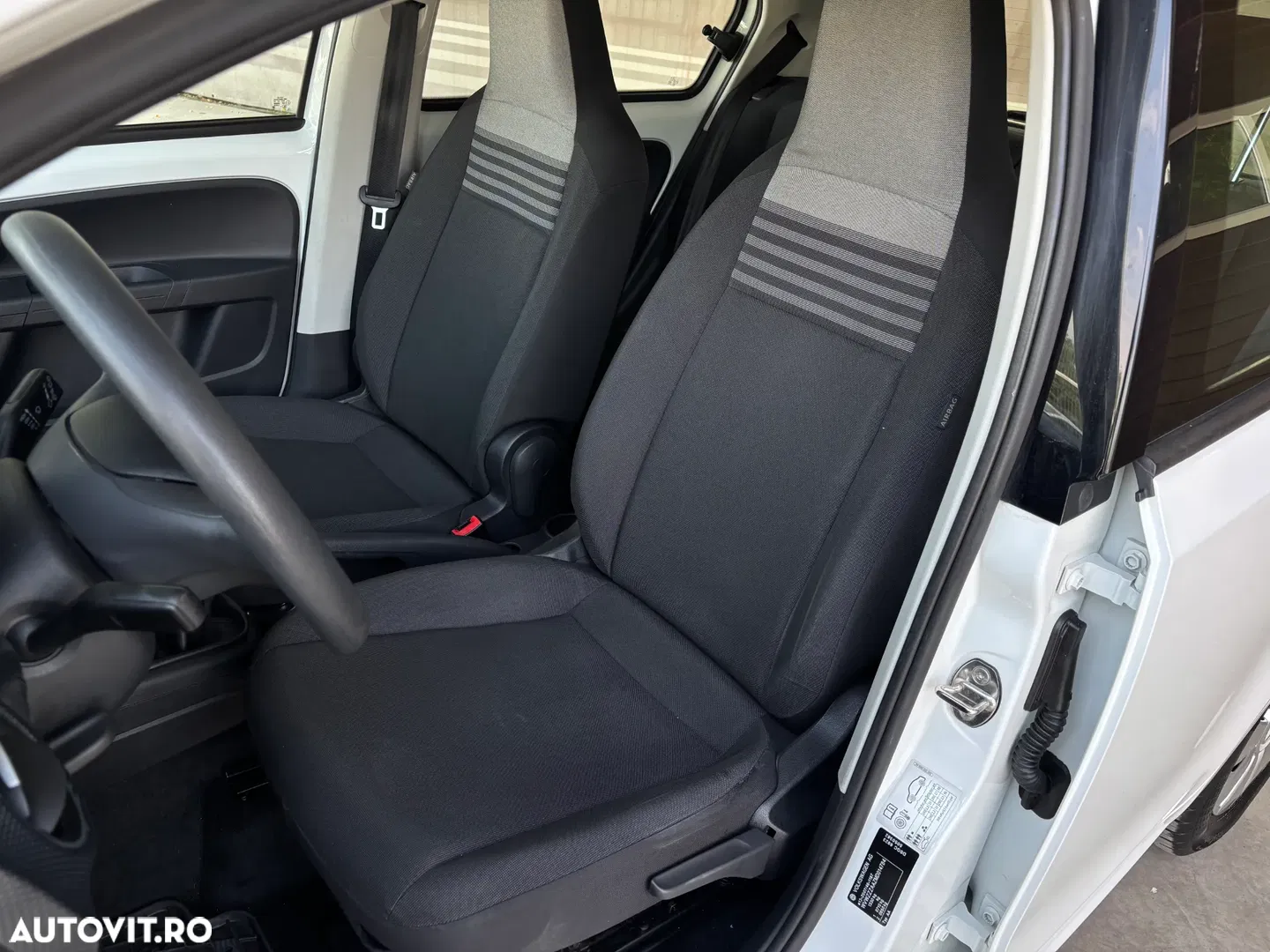 2021 Volkswagen up! white style, photograph 12