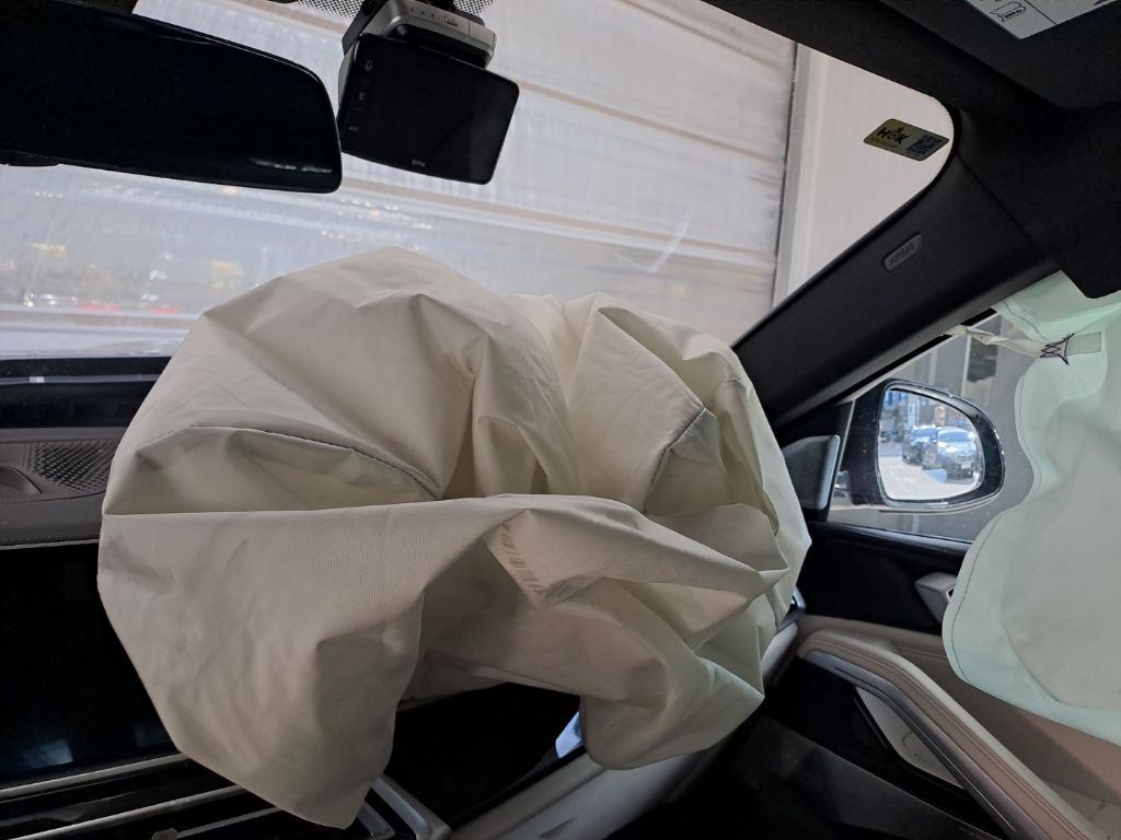 2023 BMW X6 xDrive40d model 2024, photograph 5