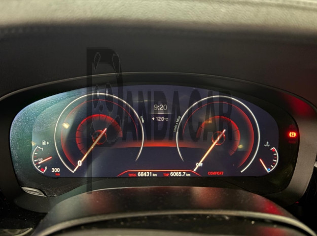2019 BMW 520i Luxury, photograph 3