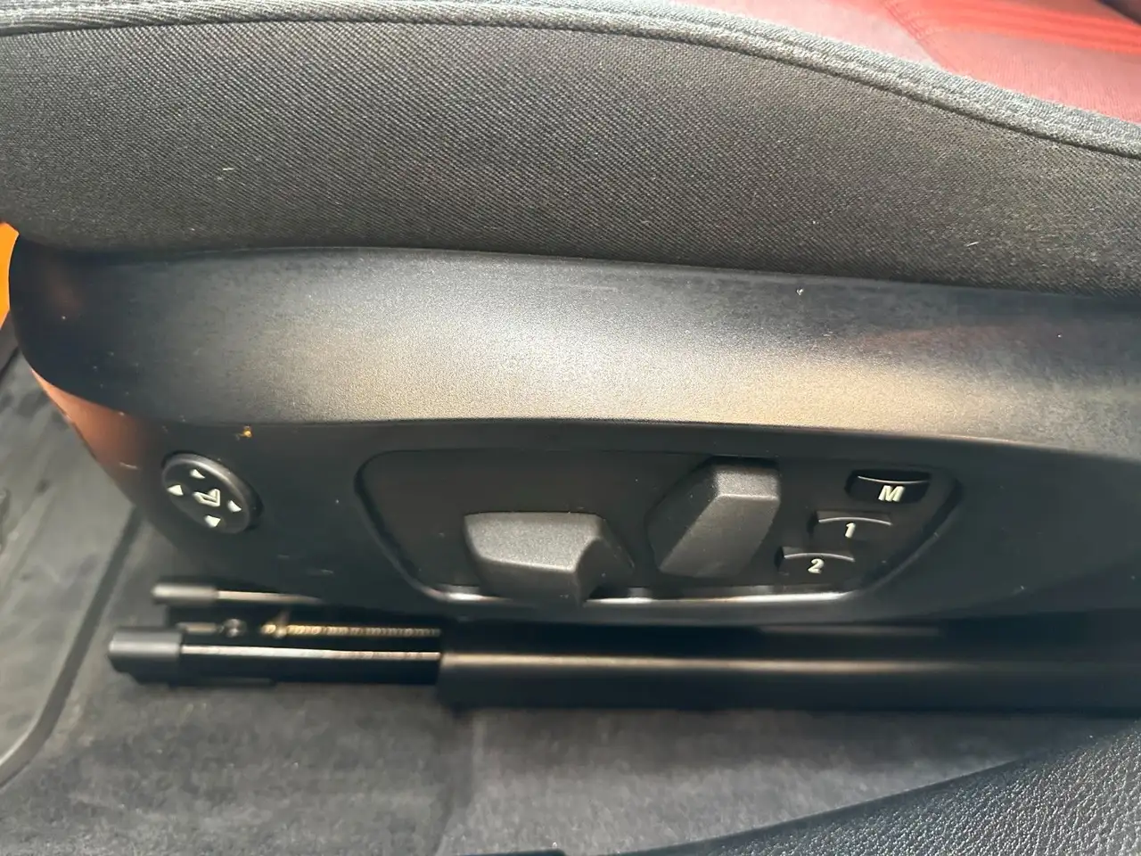 2010 BMW X1 xDrive *KEYLESS*MEMORY*TEMPO*NAV*PDC(CAM)*, photograph 9
