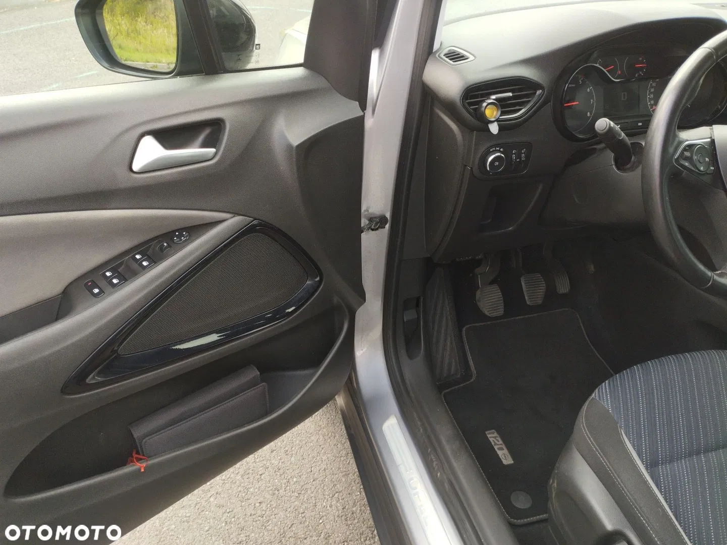 2019 Opel Crossland X 1.2 T Eco 120 Lat S&S, photograph 10