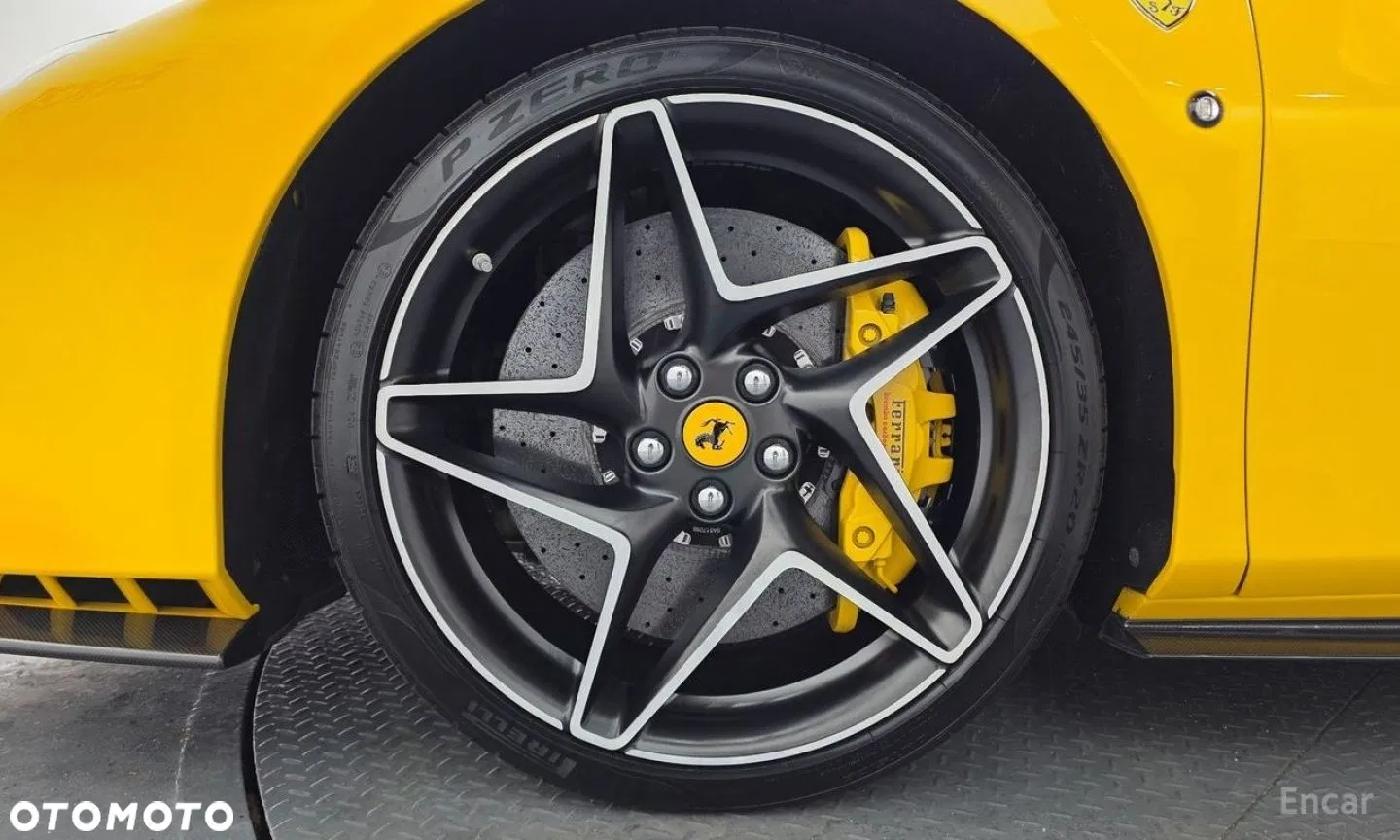 2020 Ferrari F8 Tributo, photograph 5