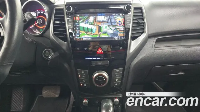 2017 KG_Mobility_Ssangyong TIBOLI Diesel LX 2WD, photograph 8