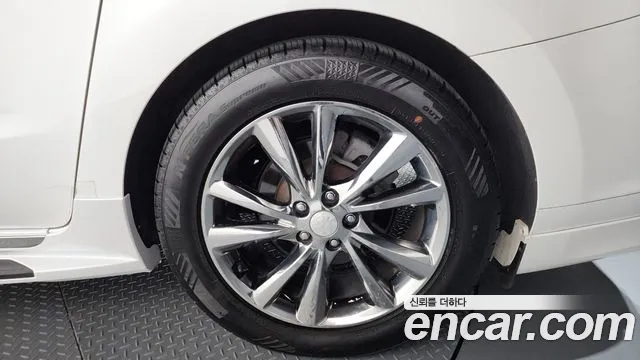 2018 Kia Canival 9-Seater Hi-Limousine, photograph 5