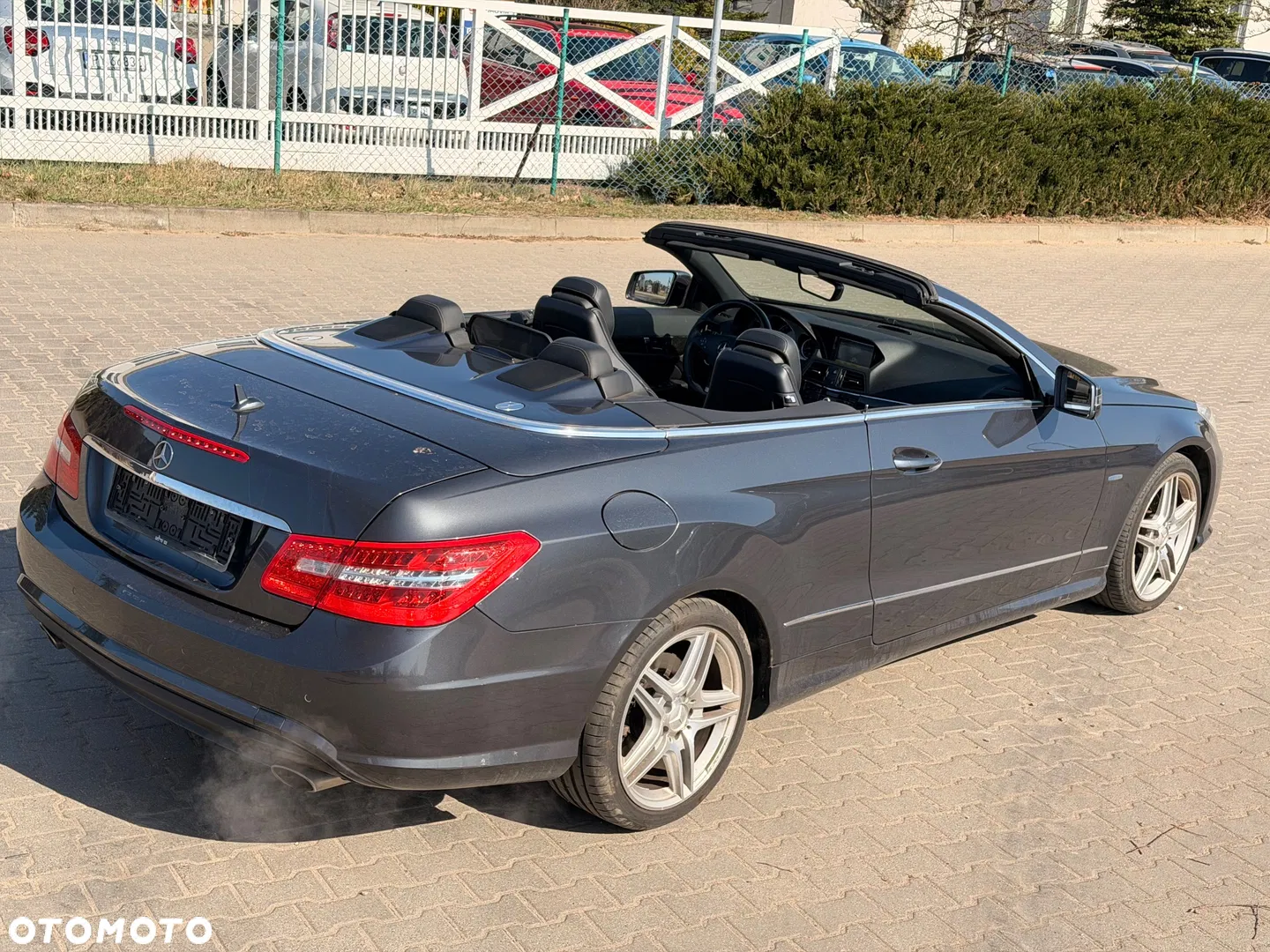 2010 Mercedes-Benz Klasa E 350 CGI BlueEFFICIENCY 7G-TRONIC Elegance, photograph 4
