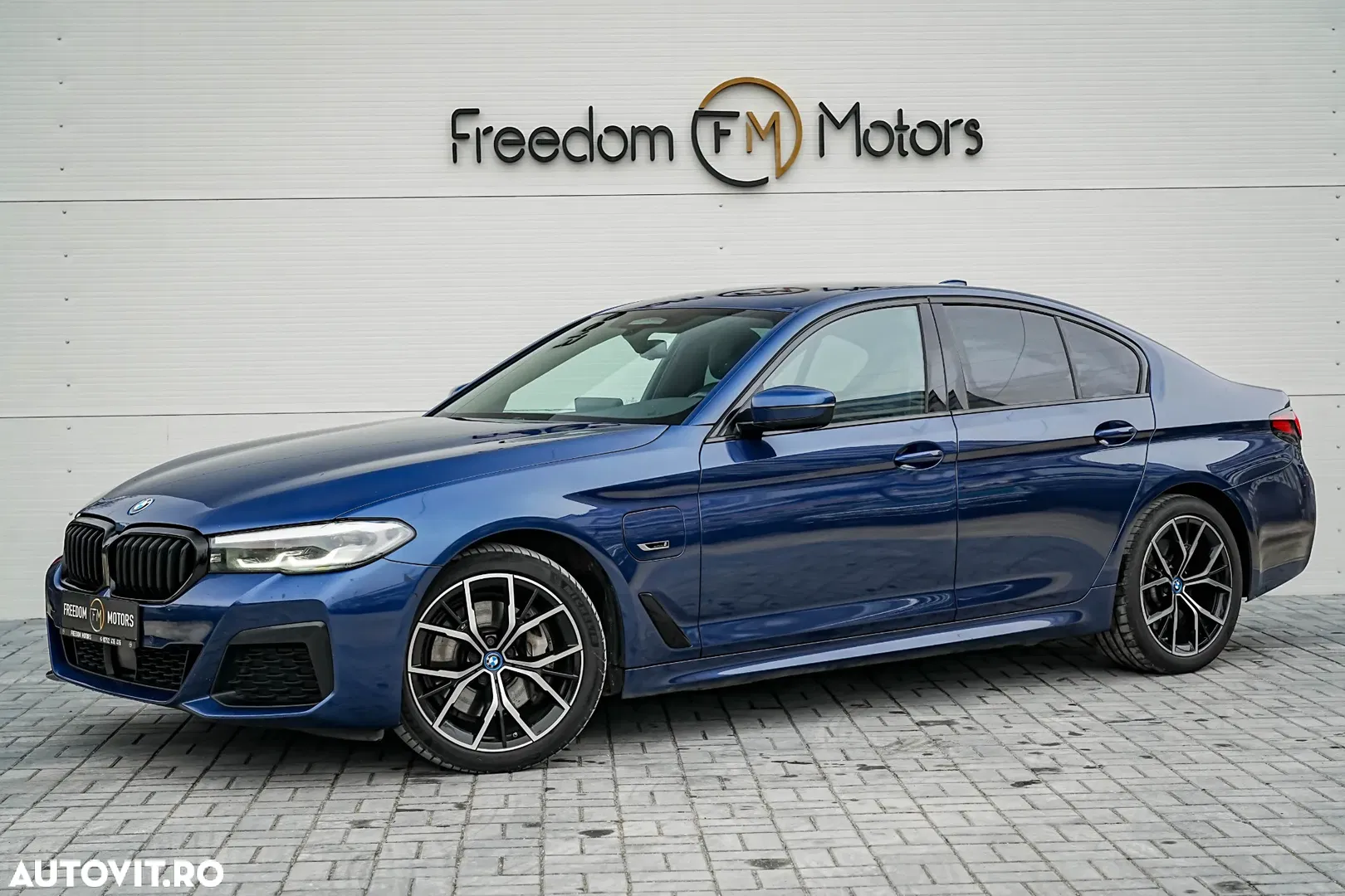 2021 BMW Seria 5 545e xDrive Aut. M Sport Edition, photograph 5