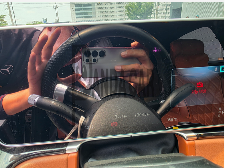 2023 Mercedes-Benz S500 4MATIC, photograph 4