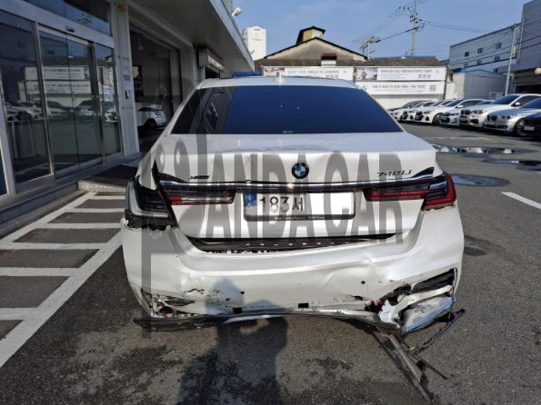 2022 BMW 740Li xDrive, photograph 1