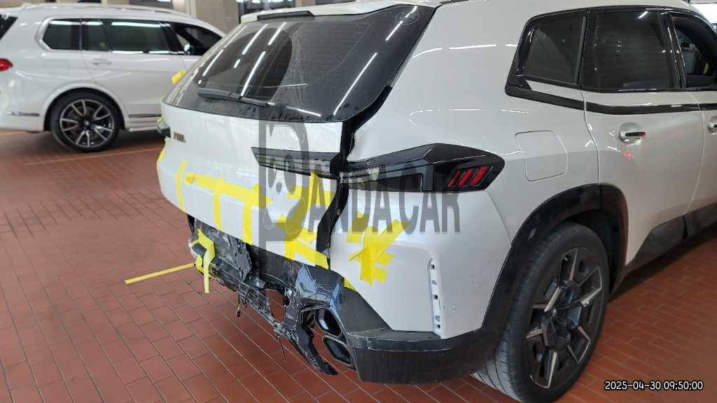 2023 BMW XM, photograph 3