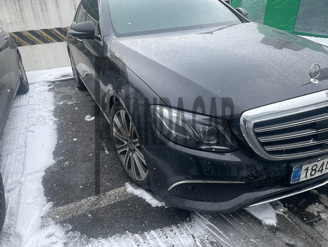 2018 Mercedes-Benz E400 4Matic, photograph 3