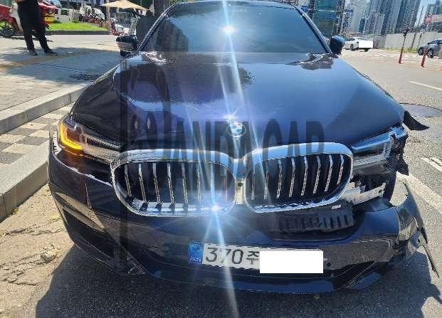2022 BMW 530e, photograph 9