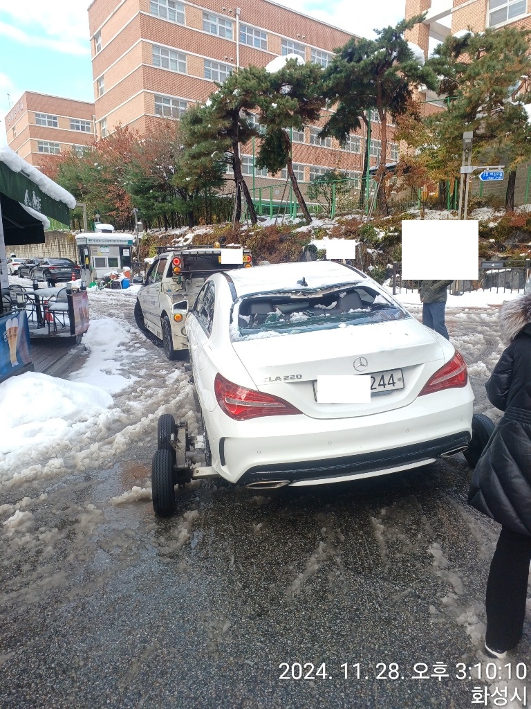 2018 Mercedes-Benz CLA220, photograph 5