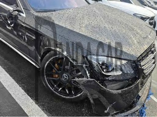 2018 Mercedes-AMG S63 4Matic + L, photograph 2