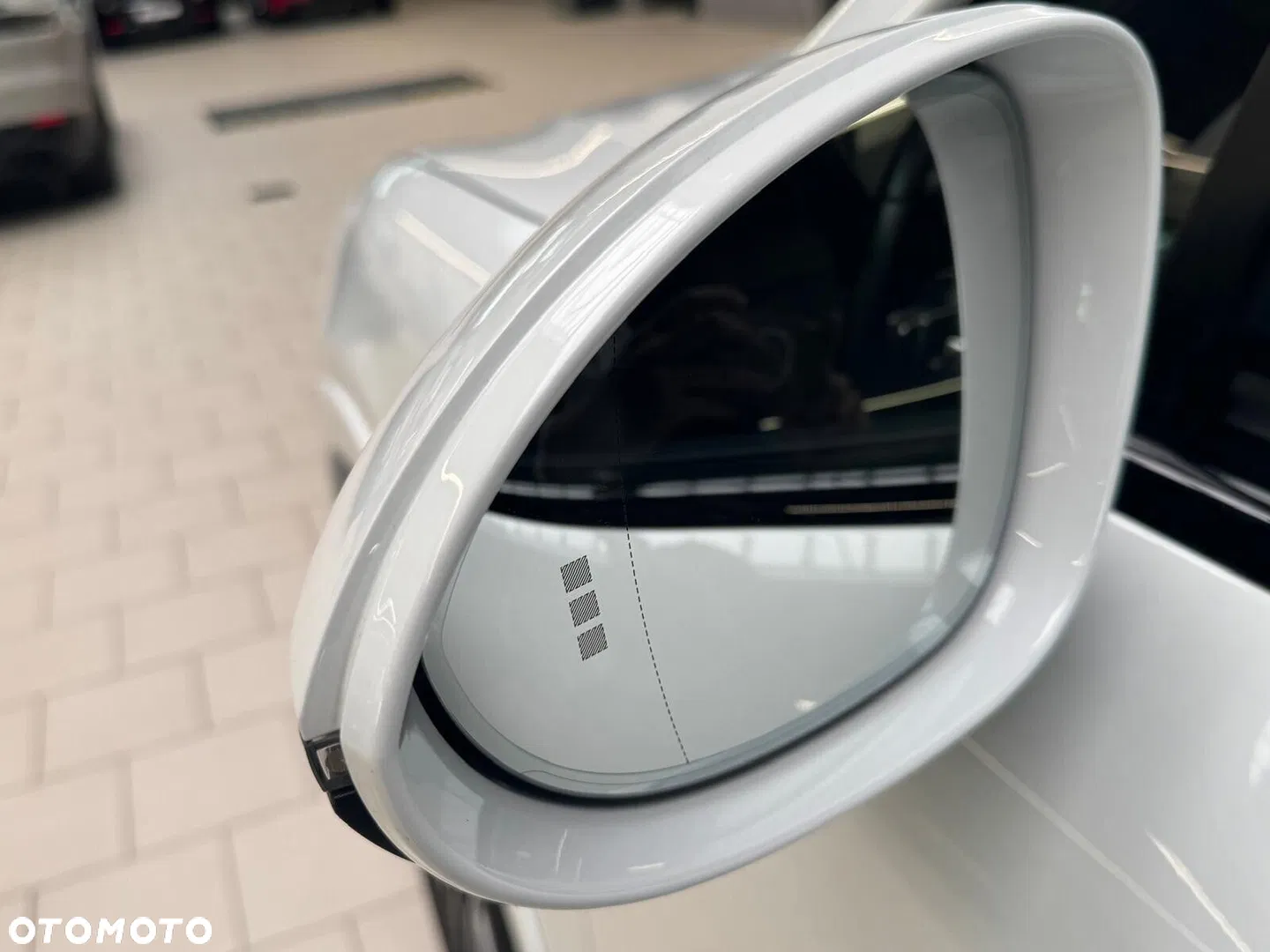 2023 Porsche Cayenne, photograph 9