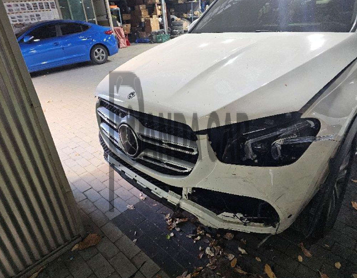 2023 Mercedes-Benz GLE300 d 4MATIC, photograph 2