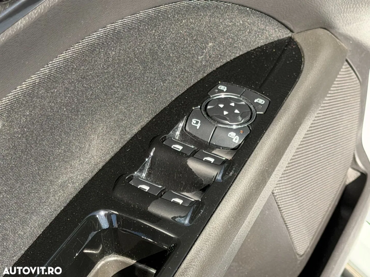 2022 Ford Mondeo 2.0 HEV Titanium, photograph 8