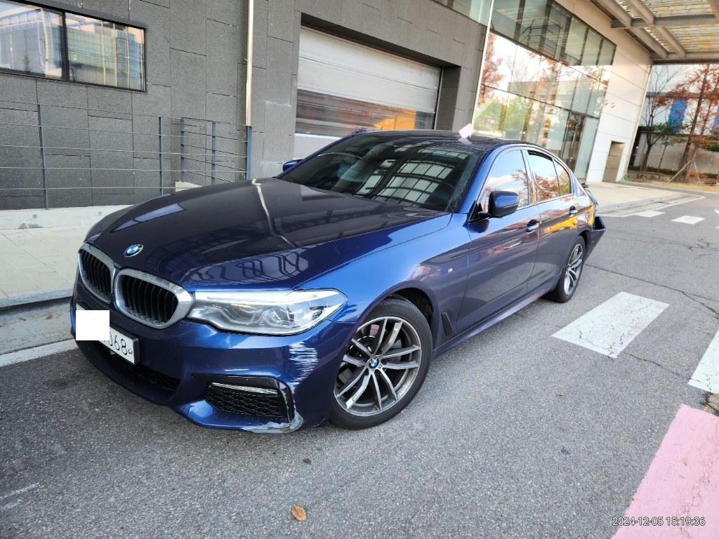 2017 BMW 520d xDrive, photograph 1