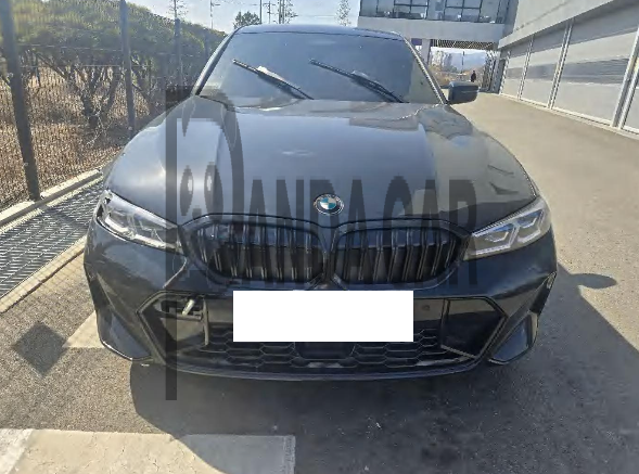 2025 BMW 320i, photograph 1