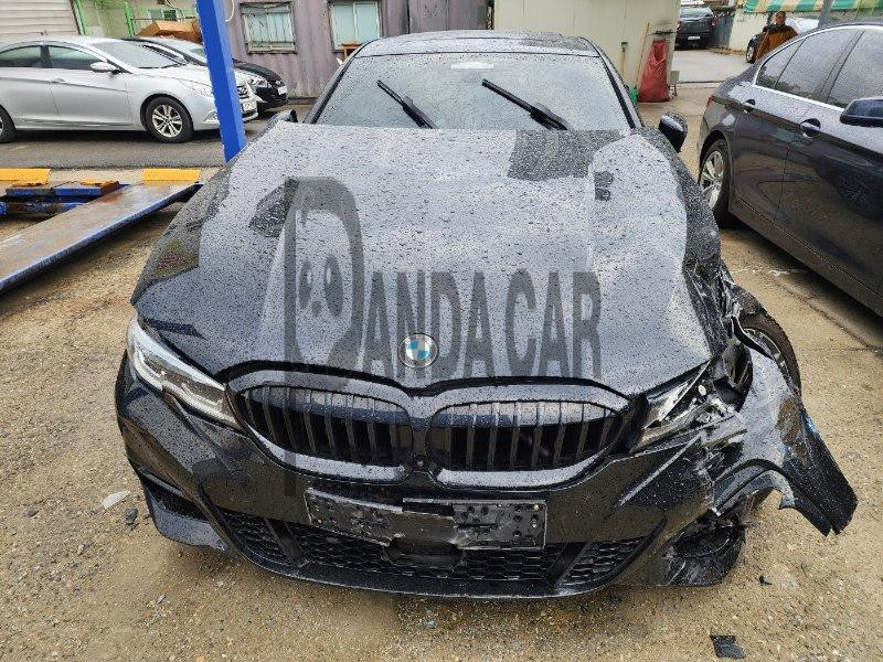 2021 BMW 320i, photograph 1