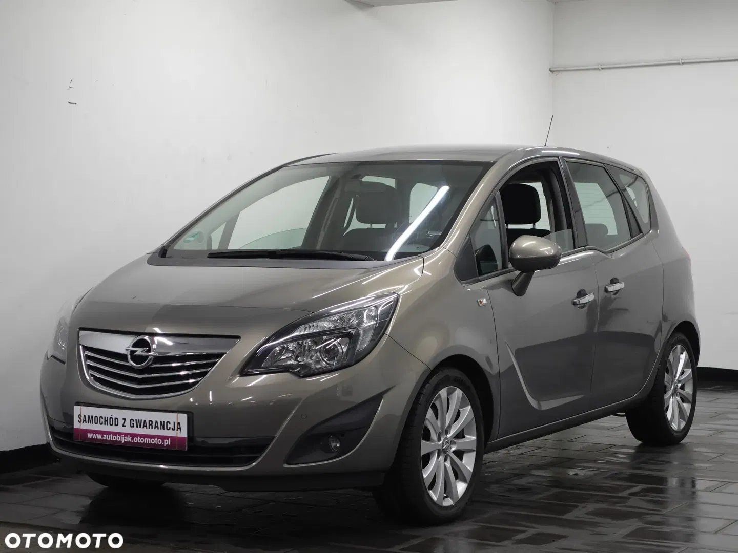 2013 Opel Meriva 1.4 Ecoflex Start/Stop Edition, photograph 3