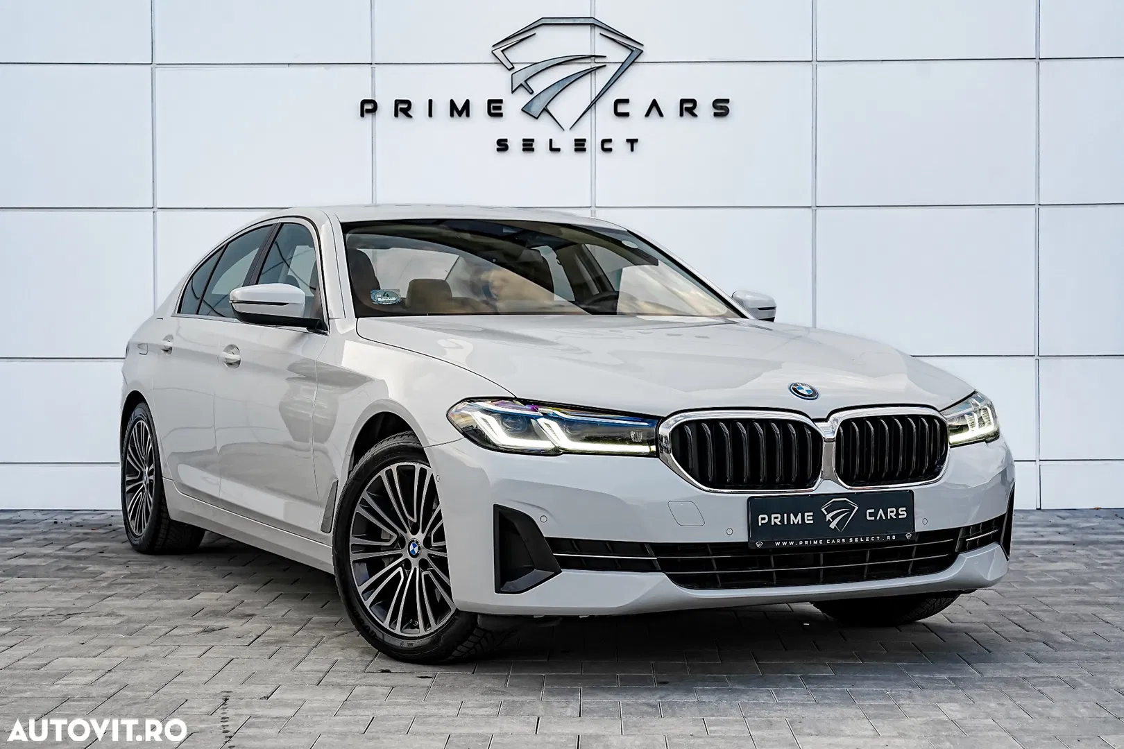 2022 BMW Seria 5 520e AT PHEV, photograph 1