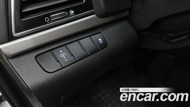 2017 Hyundai AVANTE 1.6 GDI Smart, photograph 11