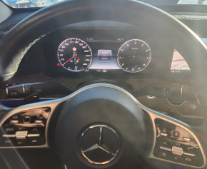 2020 Mercedes-Benz E 300 4MATIC, photograph 2