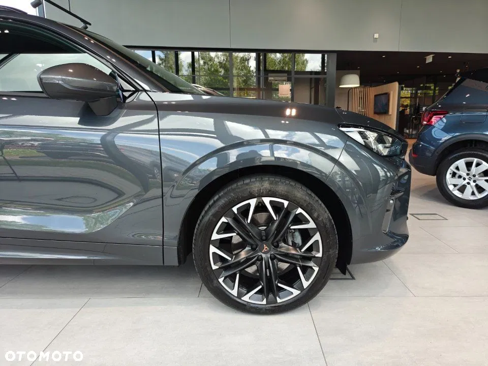 2025 Cupra Terramar, photograph 8