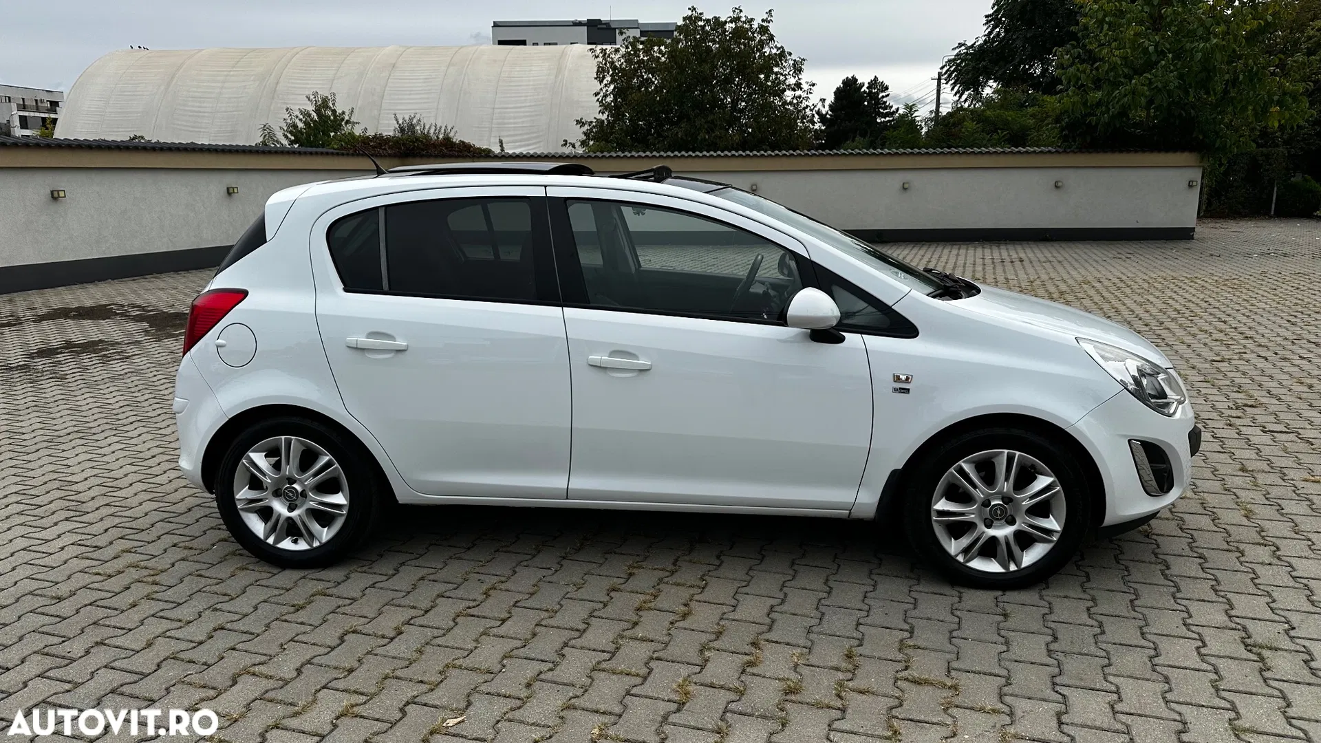 2012 Opel Corsa 1.4 16V 150 Jahre, photograph 10