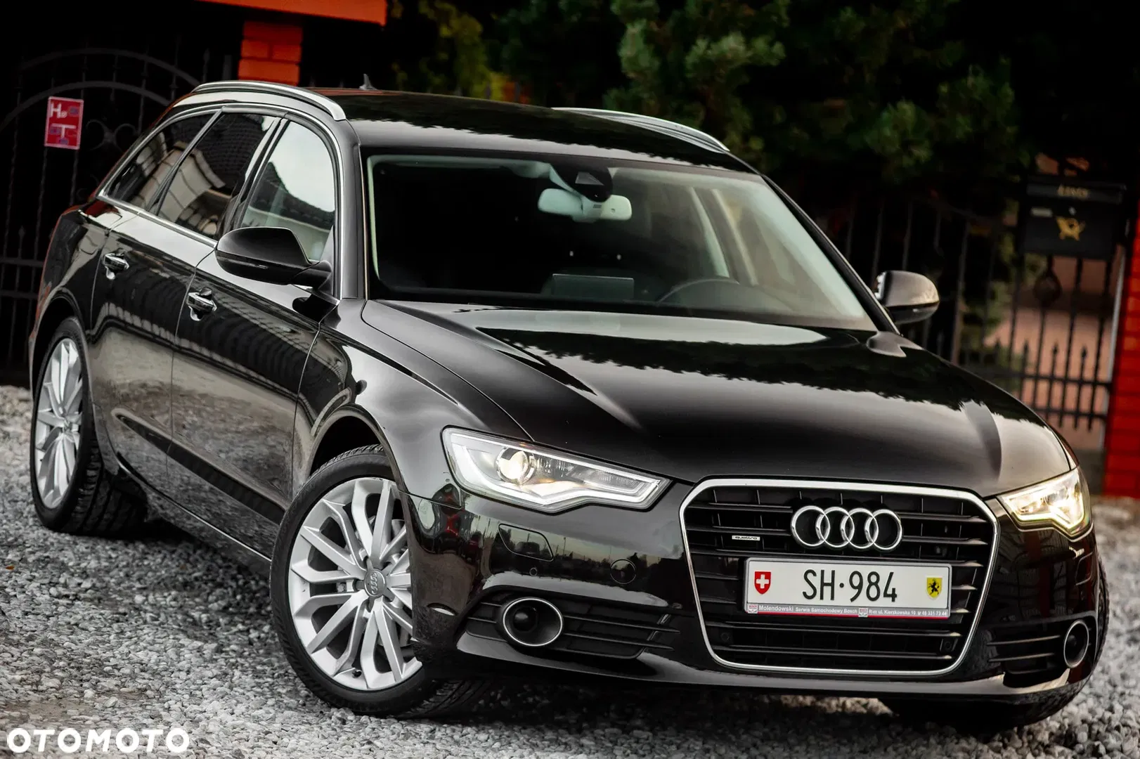 2014 Audi A6 Avant 3.0 TDI DPF quattro S tronic, photograph 1
