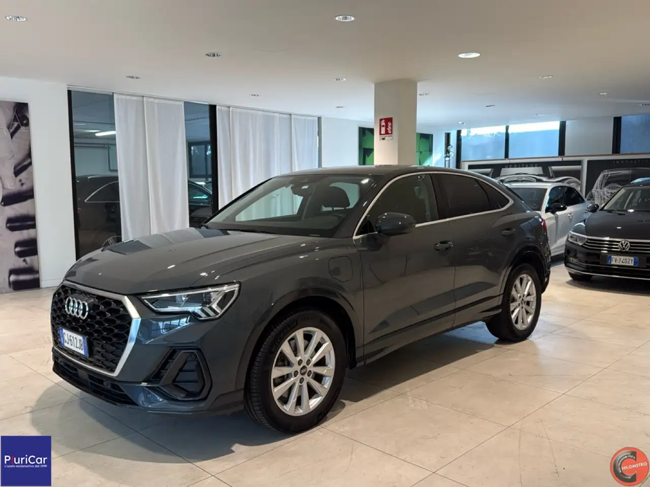 2022 Audi Q3 SPB 45TFSIe PHEV S tronic Bus. Plus Navi LED 18”, photograph 1