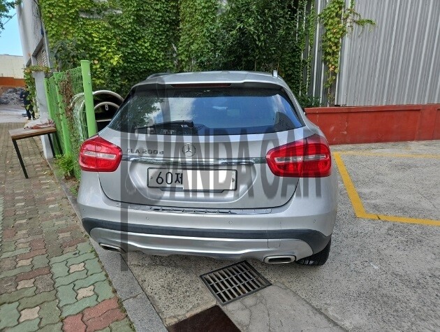 2017 Mercedes-Benz GLA200 d, photograph 2