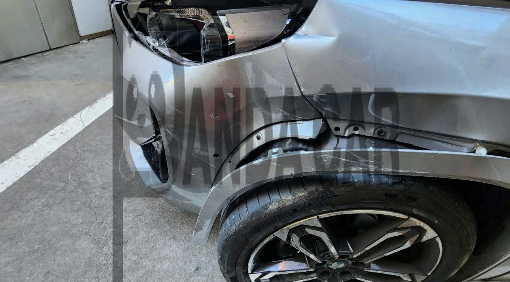 2025 BMW X1 xDrive20i, photograph 3