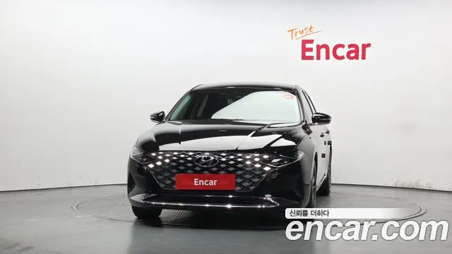 2022 Hyundai Grandeur 2.5, photograph 1