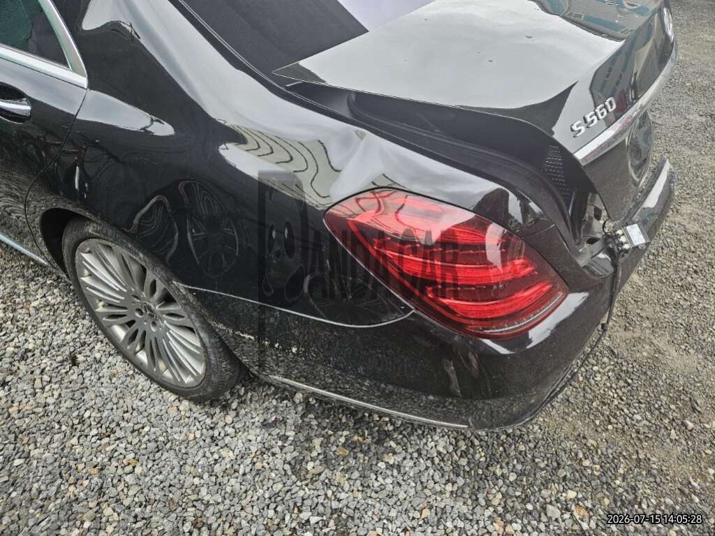 2018 Mercedes-Benz S560 4Matic L, photograph 3