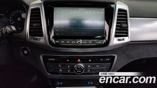 KG_Mobility_Ssangyong Rexton Diesel 2.2 4WD — photo 1 of 20