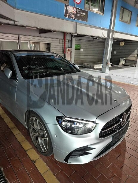 2022 Mercedes-Benz E220 d 4MATIC, photograph 3