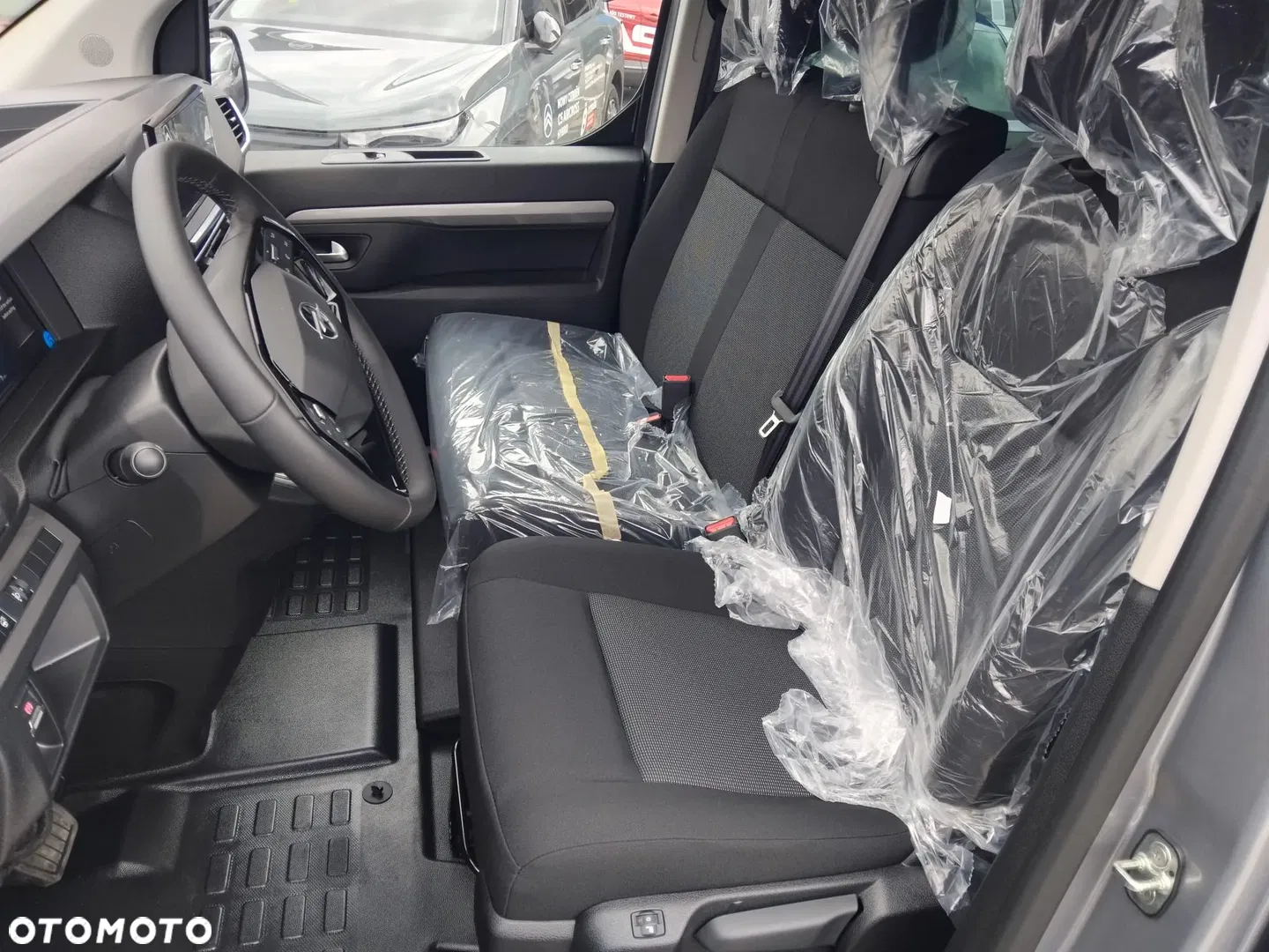 2026 Opel Zafira 2.2 Diesel XL Business, photograph 12