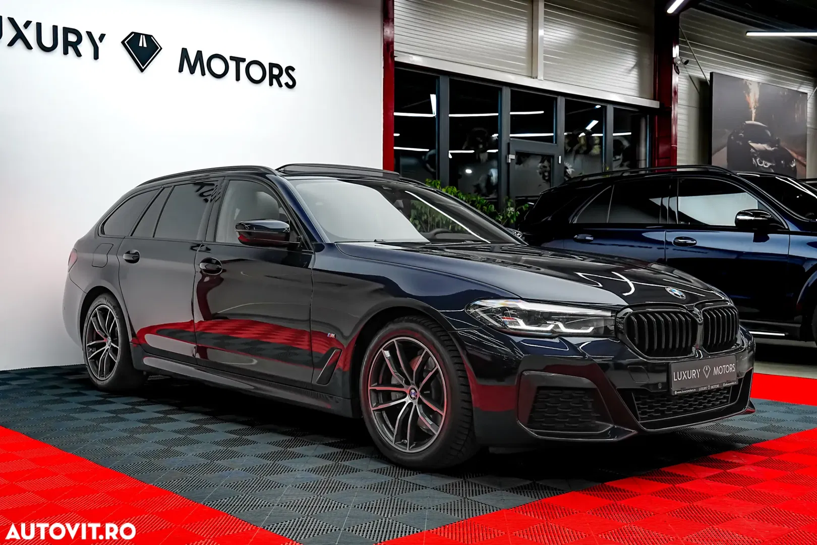 2023 BMW Seria 5 520i Aut. M Sport Edition, photograph 5