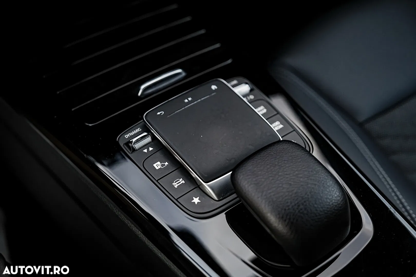 2022 Mercedes-Benz A 180 Sedan 7G-DCT Style, photograph 9
