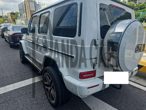 2022 Mercedes-AMG G63, photograph 3