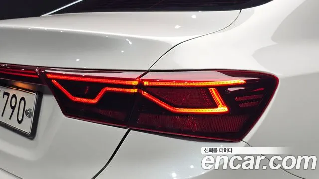 2019 Kia K3 Luxury, photograph 12