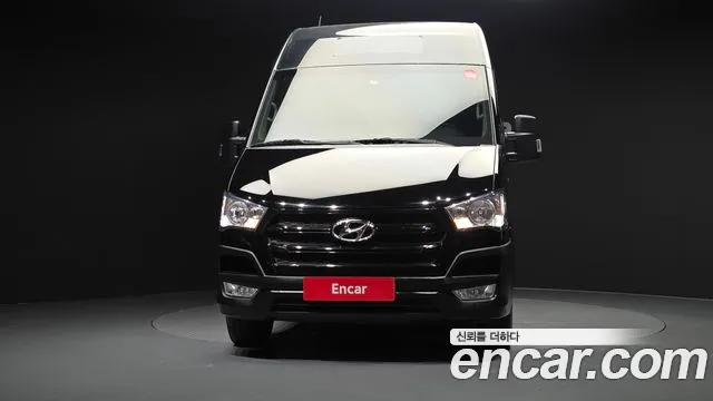 2020 Hyundai Solati 15-seater, photograph 10